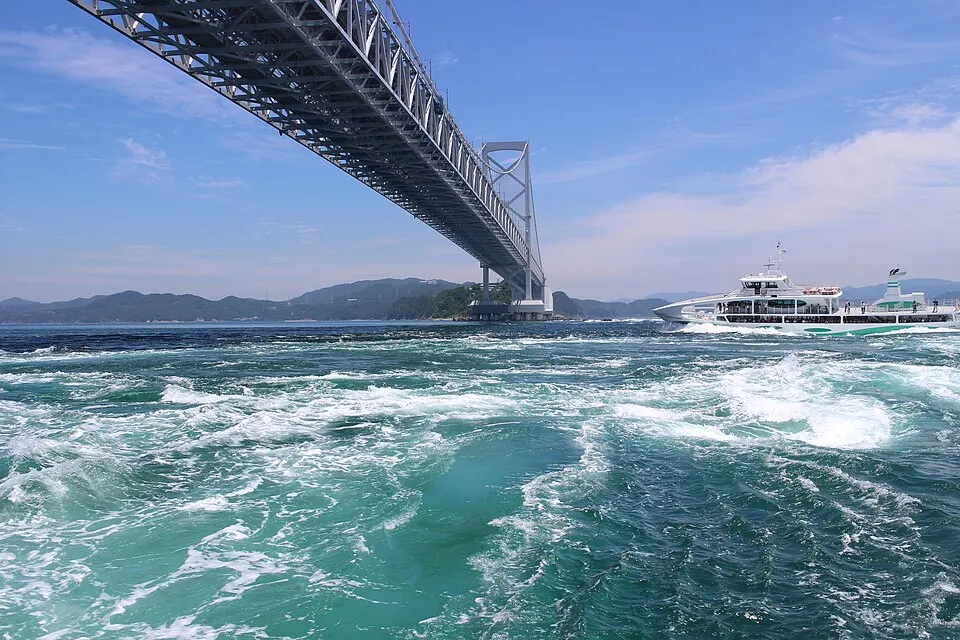 Naruto whirlpools, Tokushima